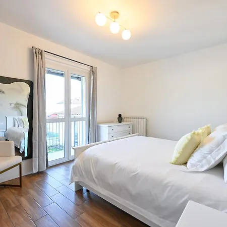 Residence Lora, Luxury Suite 6 ,Free Private Parking