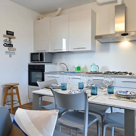 Lägenhet Lora Luxury 6 ,free Private Parking, Self Check In Como