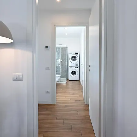 Lägenhet Lora Luxury 6 ,free Private Parking, Self Check In *