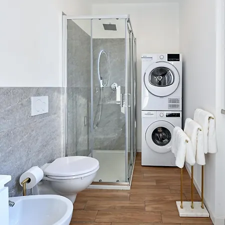 Lora Luxury 6 ,free Private Parking, Self Check In Lägenhet