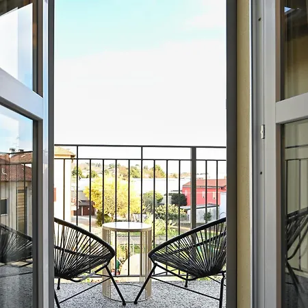 Lägenhet Lora Luxury 6 ,free Private Parking, Self Check In