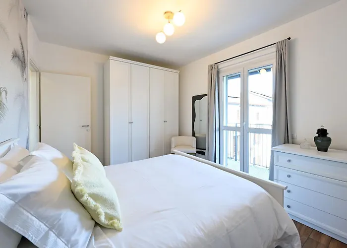 Lora Luxury 6 Free Private Parking, Self Check In Apartmán *