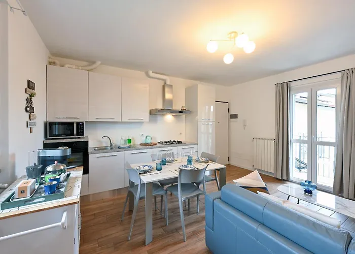 Apartmán Lora Luxury 6 Free Private Parking, Self Check In *