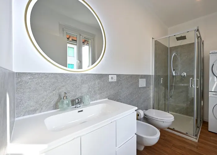 Apartmán Lora Luxury 6 Free Private Parking, Self Check In *